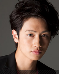 Matsumoto Gaku sebagai Kato Yakumo (AoNinger / Biru) Embedded image permalink