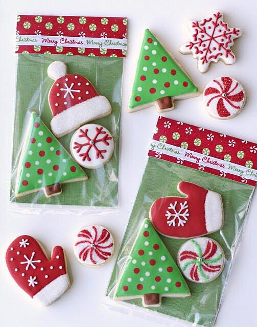 kyarysh's tweet photo. @Kyungsoo_sh ( oh no I'm late but ) here's some cookies for ya, Merry Christmas senpai! hands you a pack. http://t.co/FmGCuxYwfG