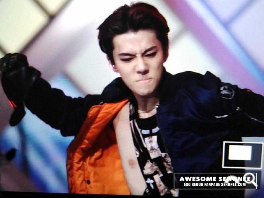 ExoL98's tweet photo. "@SOUKOR: ACHIEVEMENT UNLOCKED: Sehun's naked body is now complete 😏😏😏 http://t.co/qNyxZyltYZ"