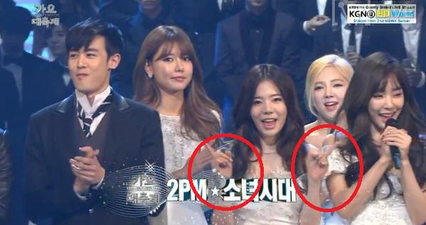 yeolstagram's tweet photo. YES SUNNY YES http://t.co/Pv4eP4xhDb