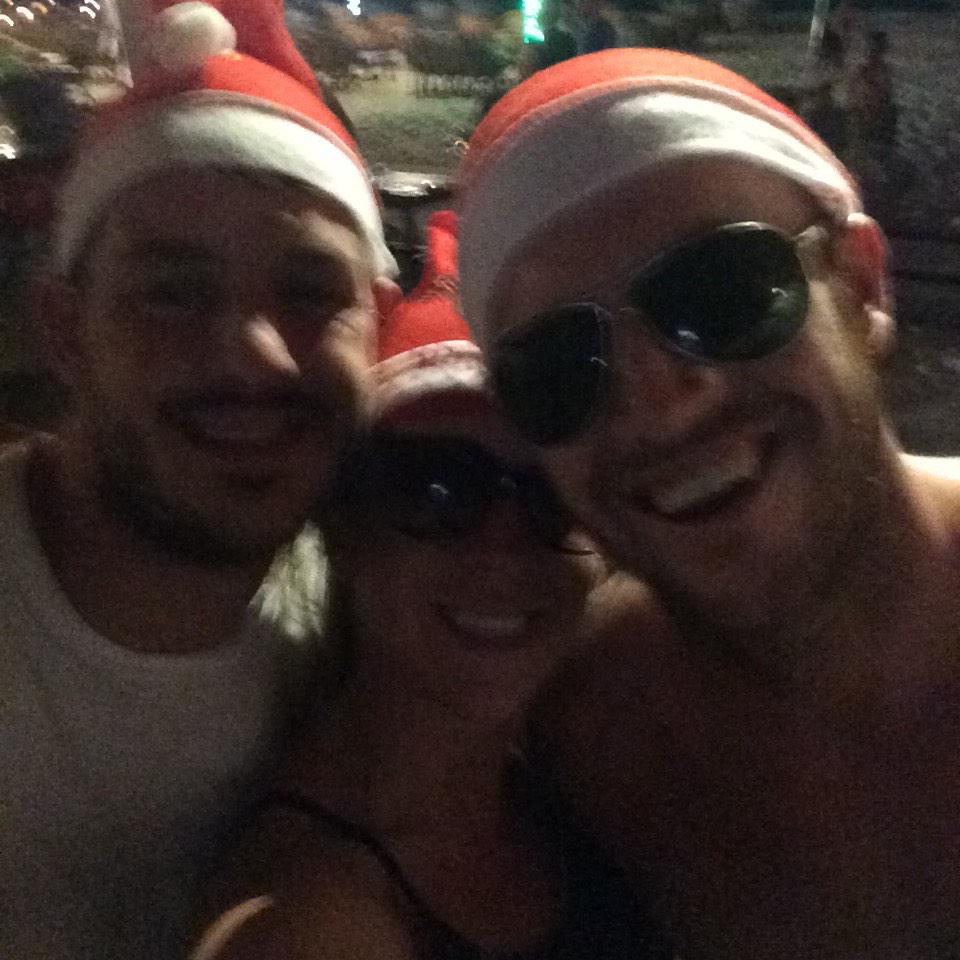 Amy_Bage's tweet photo. Christmas in Cambodia got messy 🙈 http://t.co/ETUpIkmsC1