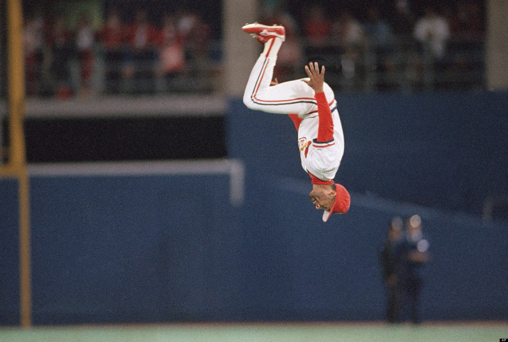 Happy 60th birthday to Hall of Famer Ozzie Smith. 