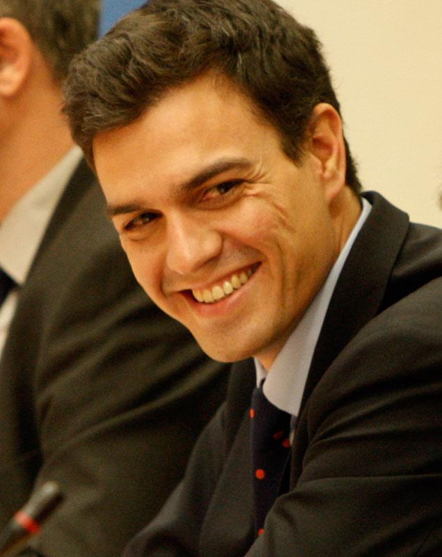 Fimosis's tweet photo. Pedro Sánchez fue a un banco de esperma de joven para ganar un dinerillo y bueno... http://t.co/Sg14yr2Eg3