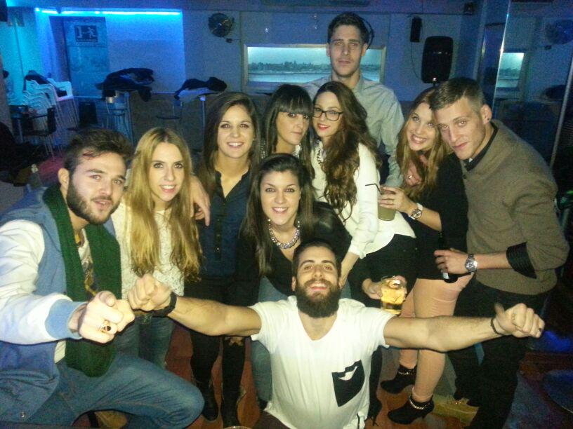 FatimaFdez91's tweet photo. Con la buena gente una año mas :D http://t.co/txXPL4Fr7a