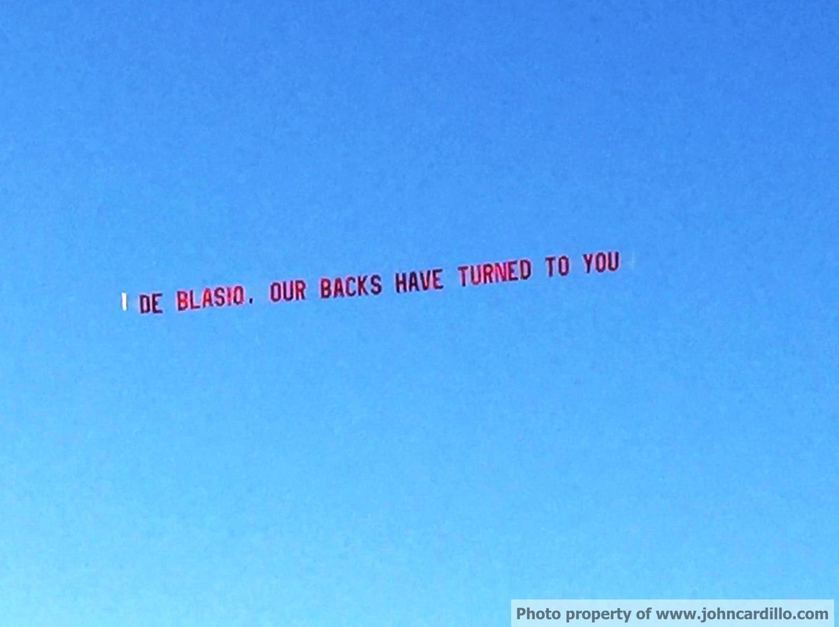 NYPD Officers Send Aerial Message to Mayor De Blasio B5ydkWLCMAANlej