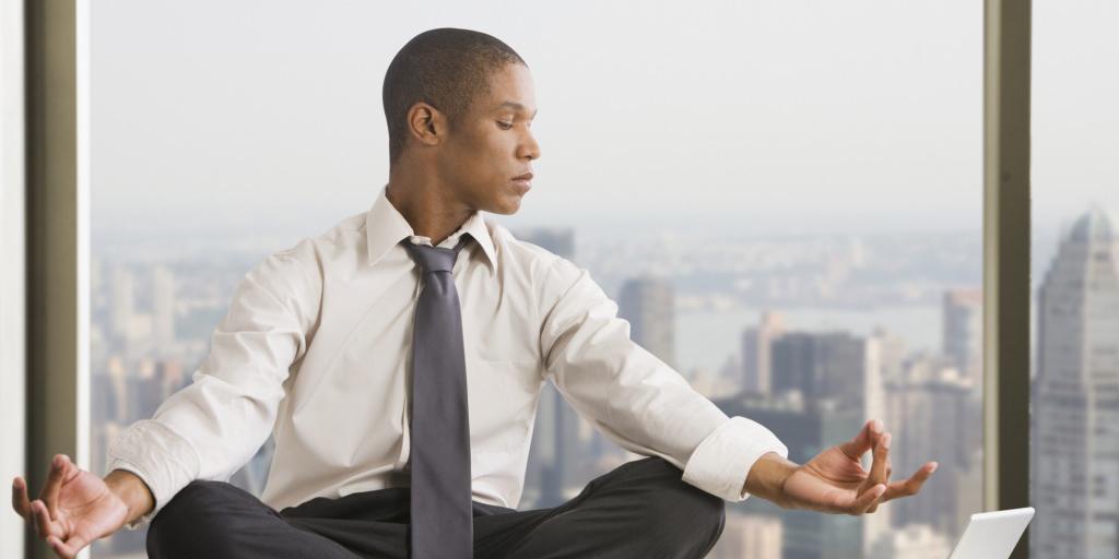 Work doesn't have to be the enemy of wellness: mnstr.me/13Bx7Qq. How do you stay healthy at work?