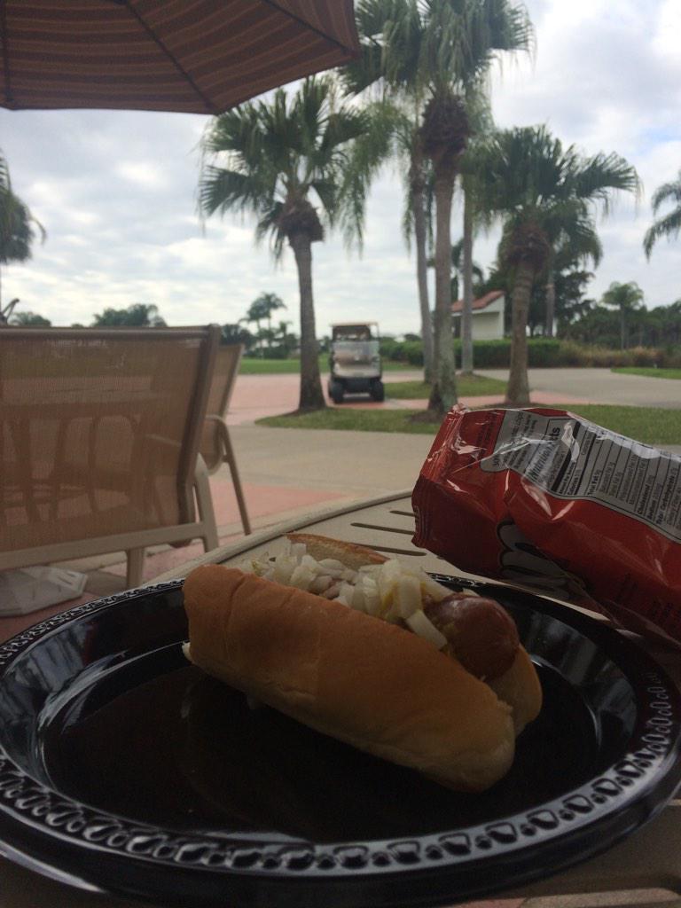 ForeFunGolfing's tweet image. Lunch of a champion!!  #forefun #ilovegolf