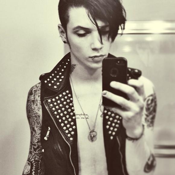 Happy birthday to the extremely talented and gorgeous man that is Andy Biersack 