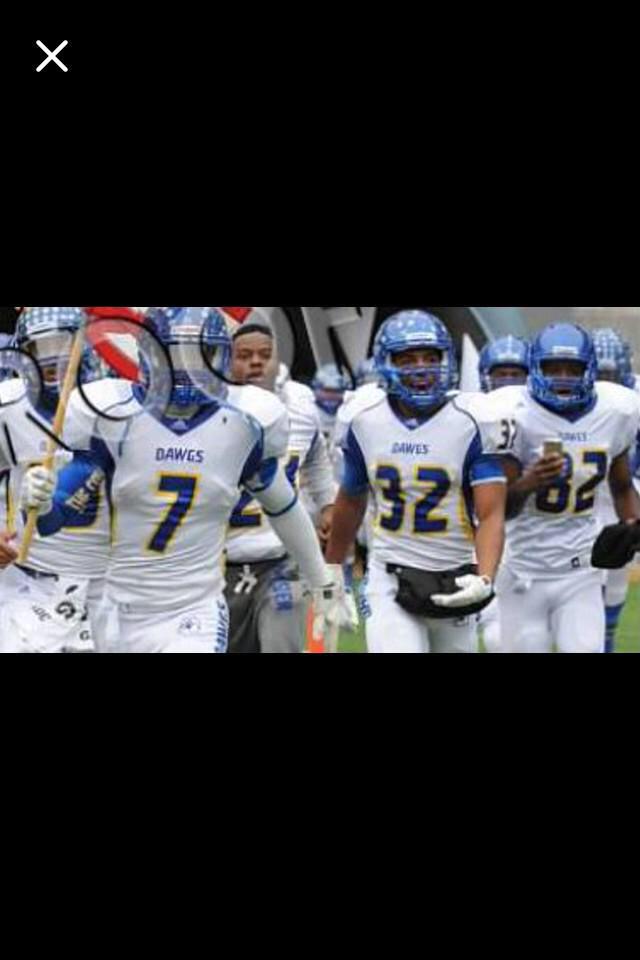 TheBestGear's tweet photo. When it's your first time being on varsity http://t.co/hgdocxlllX