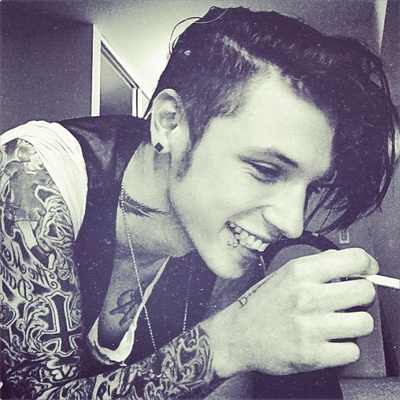 Happy birthday Andy biersack xx 