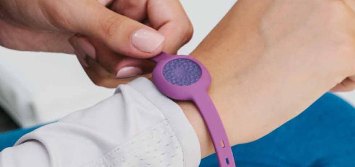 wearabletech_'s tweet photo. Jawbone UP Move: Unattractive But Practical Activity Tracker http://t.co/fsHGaVbi7b #activitytracker #fitnessband #f… http://t.co/Q3Y4Q2VLE2