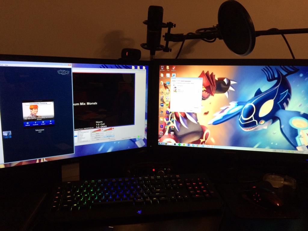 ZTBudzynski's tweet image. @Rockerbotable #ratemysetup #doublemonitor #newmicrophone #happy #merrychristmas