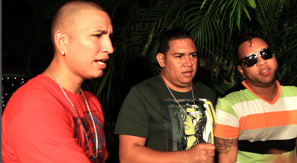 mini_murcia's tweet photo. RT @Orielvalverde: estospersonajes que hacen aqui ?@tommyreal_lavoz @ramiroblaster @KENNYMANPANAMA  mañana en @scn_tv http://t.co/uxBrrUf650