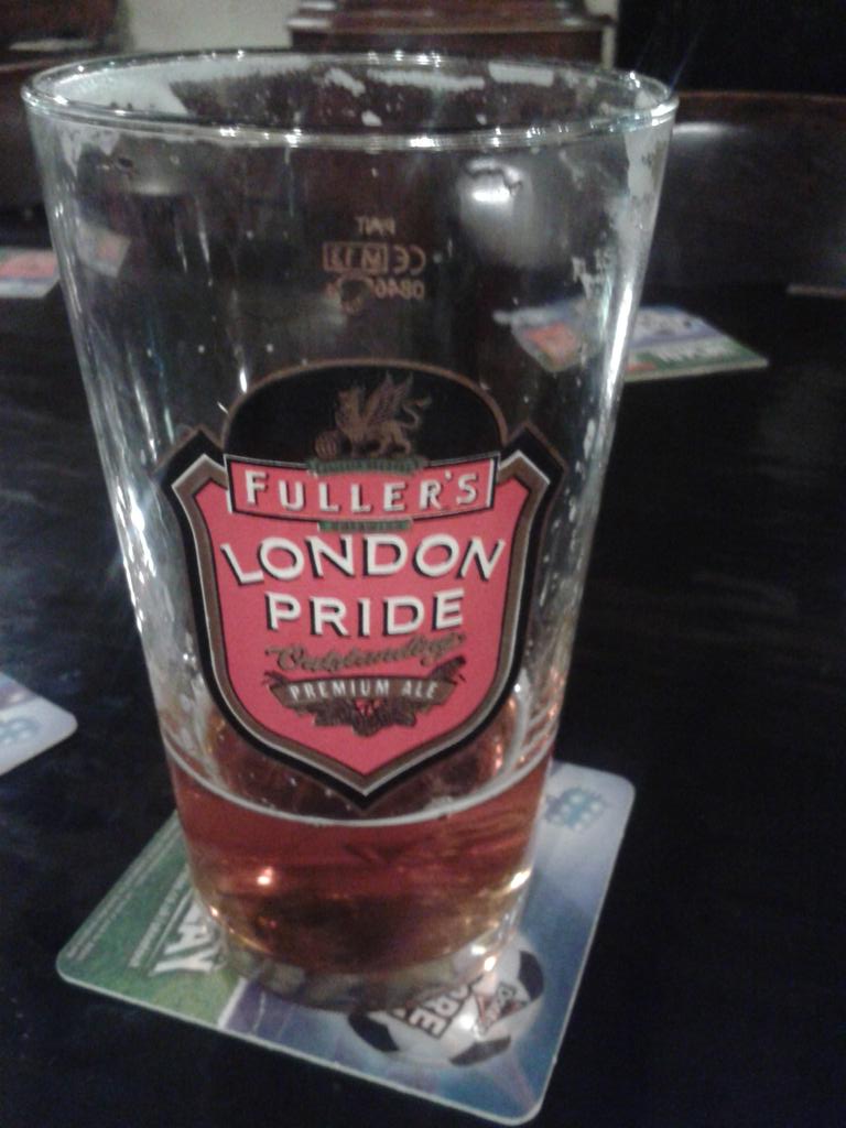 GoodBeerTweet's tweet photo. Pint in the Nags Head. Proper pub. And with The Jam 'Modern World' I could sit here all day! 

#boxingdaysession http://t.co/umZGVaf1SM