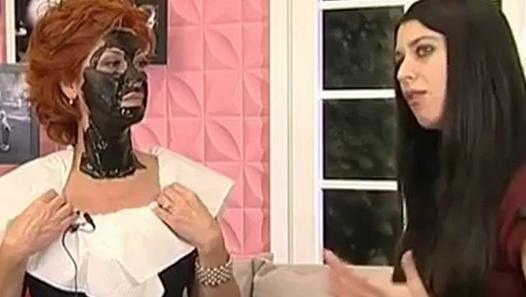 endogall's tweet image. Akne,sivilce,cilt lekeleri,siyah noktalar güneş lekeleri için siyah maske! İlk kullanımda etki
siyahmaske.com