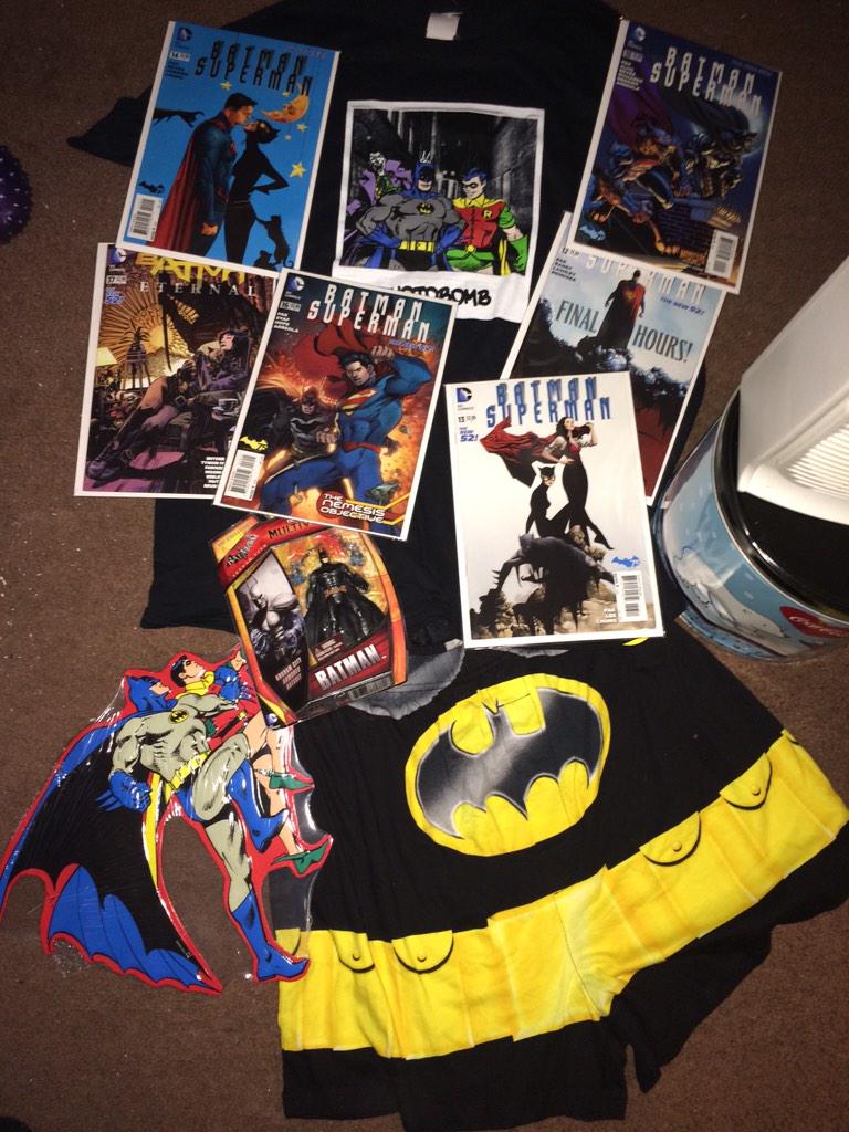 Jlm9022's tweet image. It sure was a  #dcholiday @DCComics