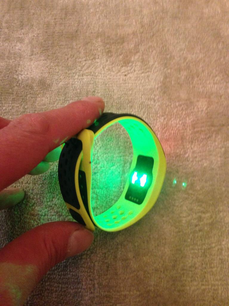 Antozzi48Andy's tweet photo. Loving my new #miolink by @MioGlobal it uses freaking lazer beams! http://t.co/5ZIYqsahTc