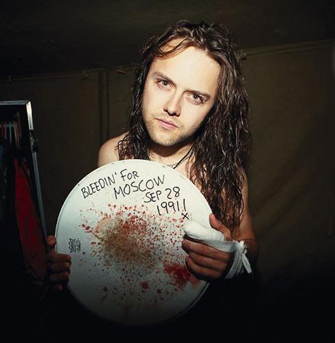 Happy Birthday Lars Ulrich 