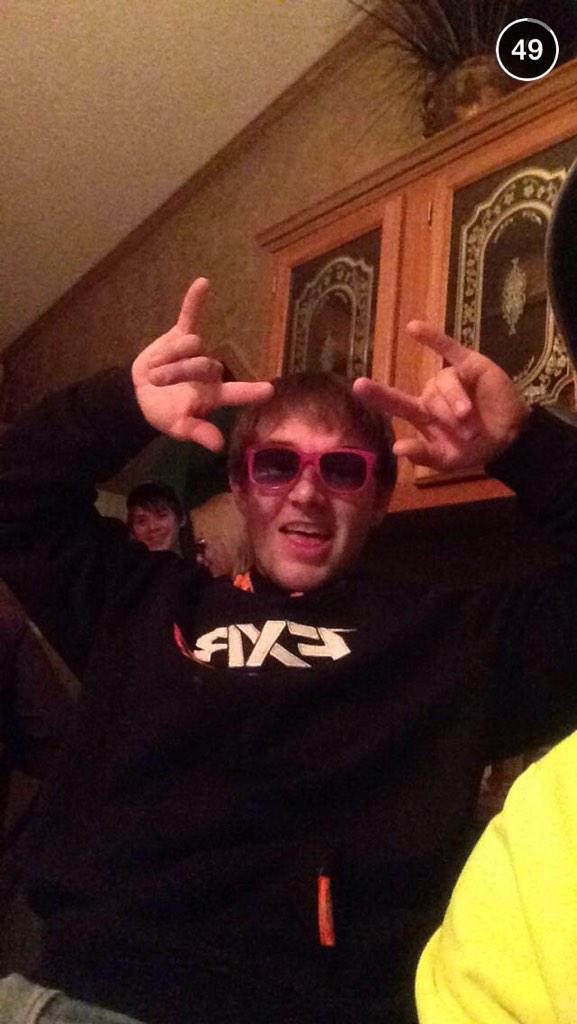 DylanGravenhof's tweet photo. Got a little rowdy on Christmas @BrandonChub http://t.co/tfv0A4WSK1