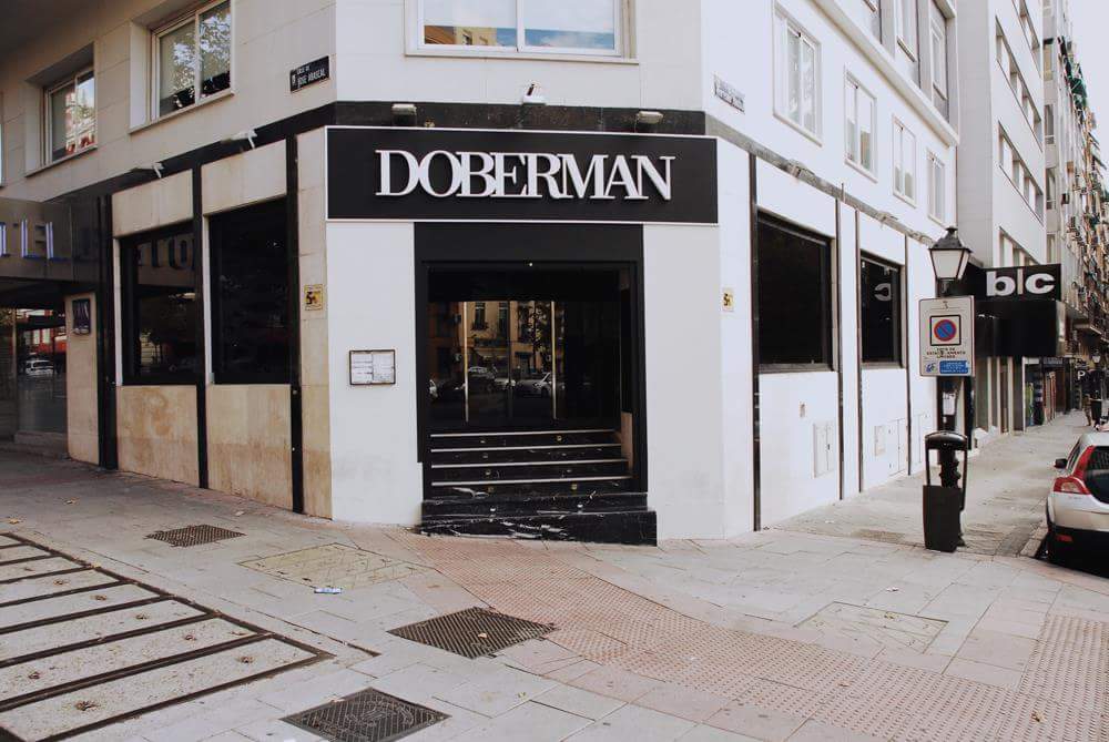 JacoboOstos's tweet photo. Gracias @MaciasMacias81 por la comida en Doberman. Exquisita comida a muy buen precio. La semana q viene repetimos 😉 http://t.co/62BI64dZRh