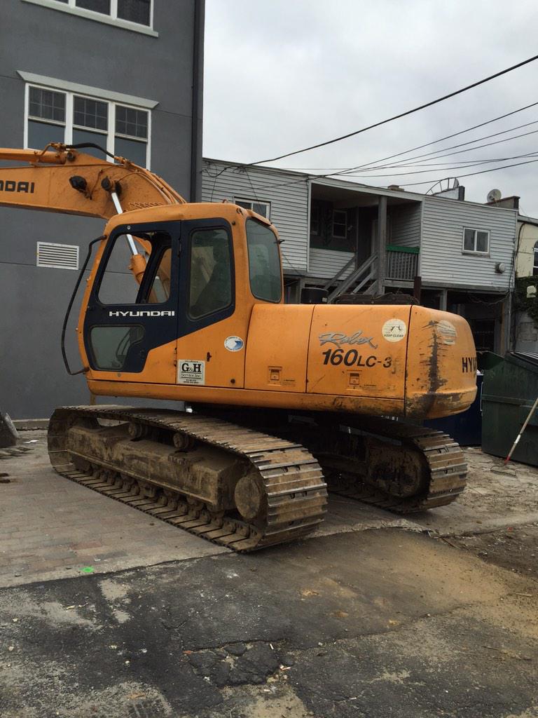 DrewDvorkin's tweet photo. @localburgerco1 coming soon! http://t.co/jxCiBbcpPW