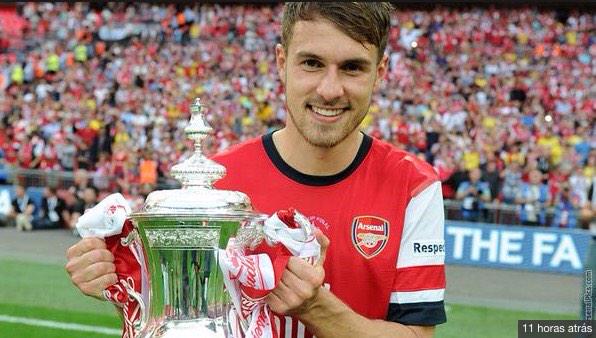 Happy 24th Bday to my lovee Aaron Ramsey       