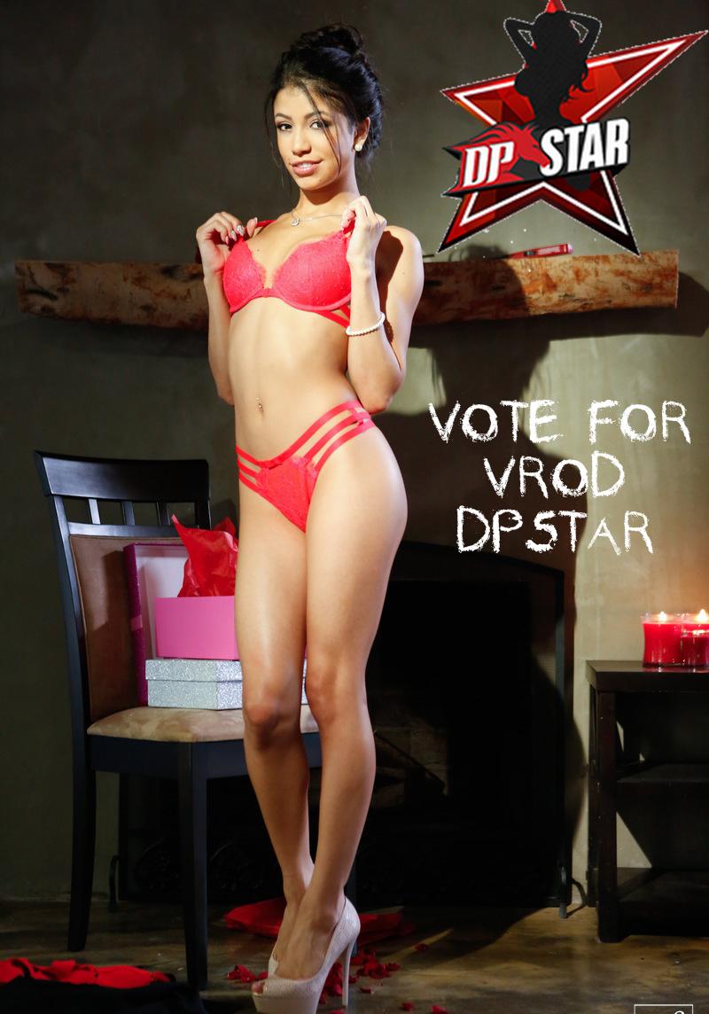 TeamVROD's tweet photo. Vamos mi gente latina a votar por @LilveronicaR  sin necesidad de registrarte solamente dando un click en votar y ya http://t.co/NysnM3RGvH