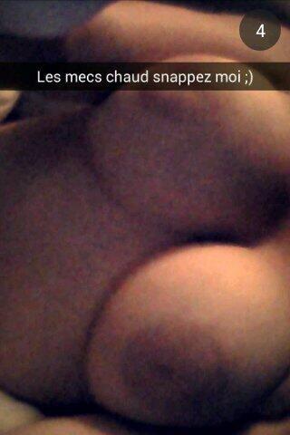 PSnappeur's tweet image. #RT et j'envoie son snap #BadGirl ⚡️⚡️