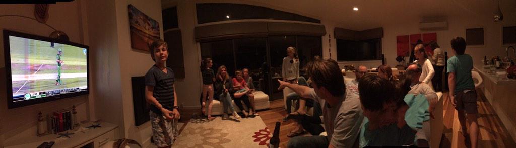 Watching the <a href="/StarsBBL/">Melbourne Stars</a> on holidays with family and good friends. Great to see <a href="/Gmaxi_32/">Glenn Maxwell</a> is back. #momentum