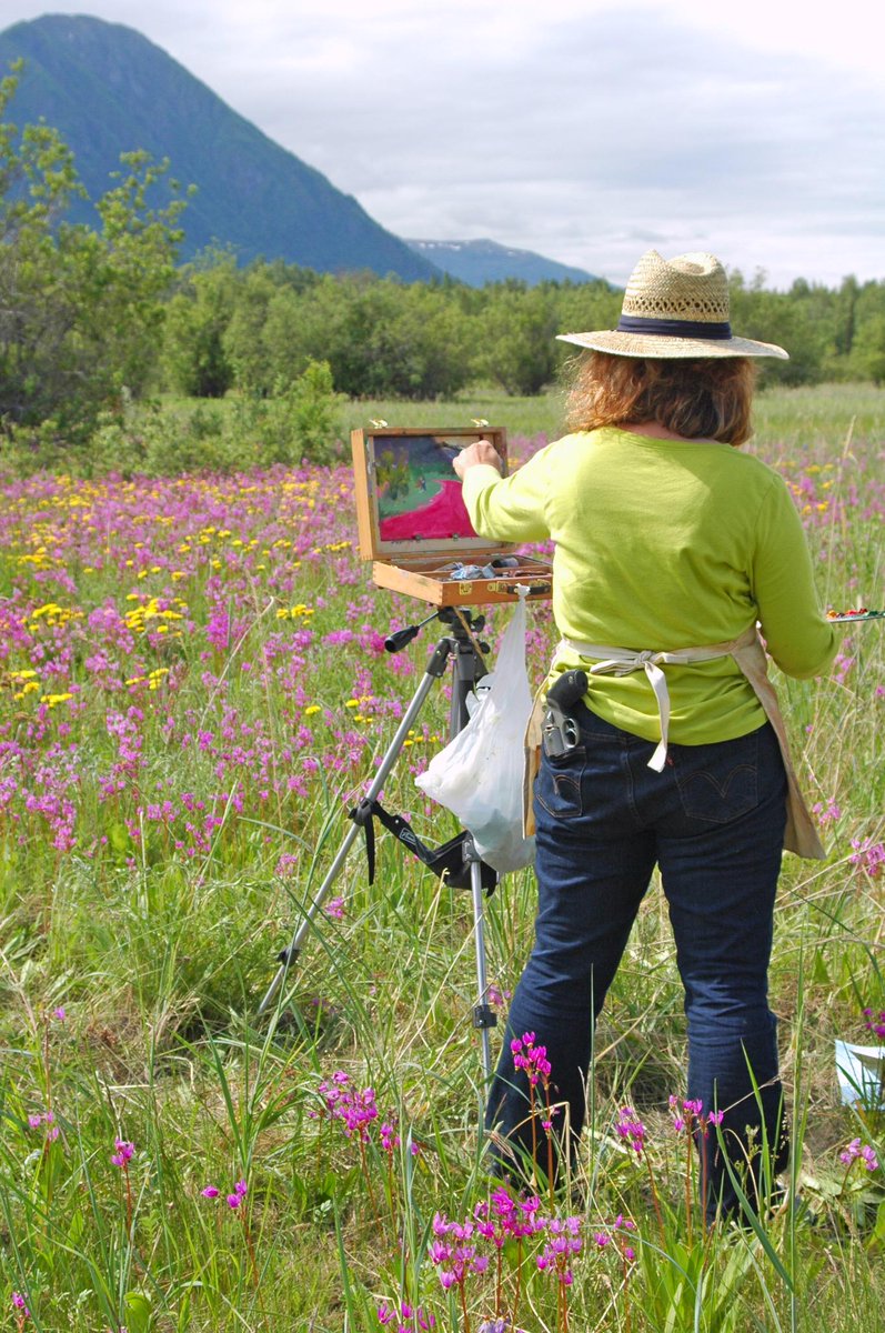 TalyaJohnson's tweet photo. Asked by @artfinder for find photos of myself painting found this. #bearprotection http://t.co/QQ8IciQY3L