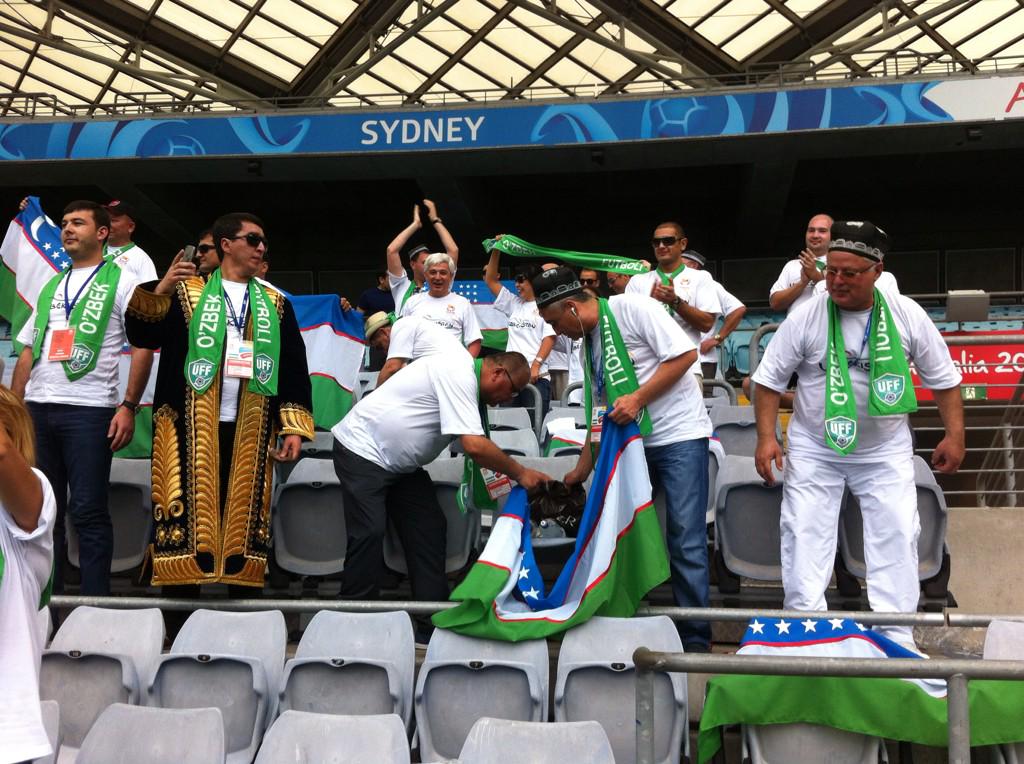 A fantastic group of fans. THIS is Football. <a href="/afcasiancup/">#AsianCup2027</a> <a href="/UzbekistanFF_en/">Uzbekistan FF</a> <a href="/uzbfootnews/">Uzbek Football News</a> <a href="/sa9321/">Sunil Awasthi</a> @ANZStadium