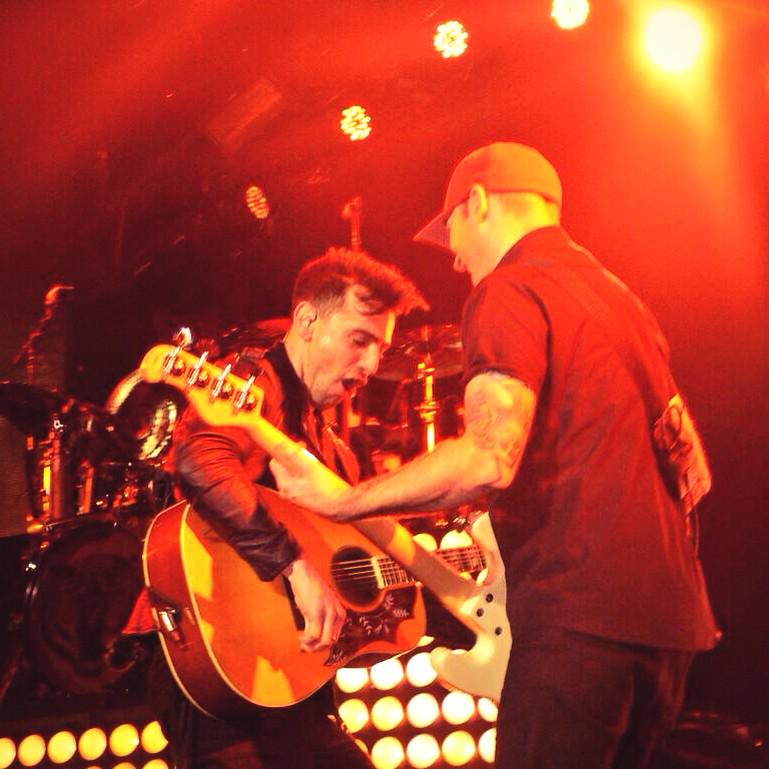 daphneroyer's tweet photo. I seriously miss #WildLiveTour ❤ @TommyMac1 @daverosin @JacobHoggard @chriscrippin love you guys x http://t.co/eHf0CTJqHh