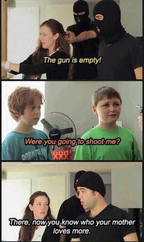 9GAG's tweet photo. OH MY GOD 😂 http://t.co/AiUc86rYW1