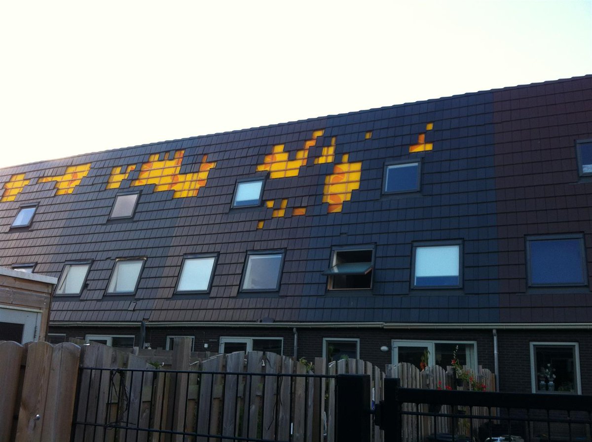 Met dit weer is goede #verankering van uw dak geen overbodige luxe. Ligt uw dak wel vast? #storm #dakadvies