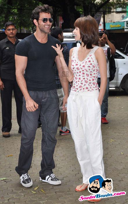 Wishing a very Happy Birthday to Kalki Koechlin who shares her birthday with Hrithik! Have a great day! 
