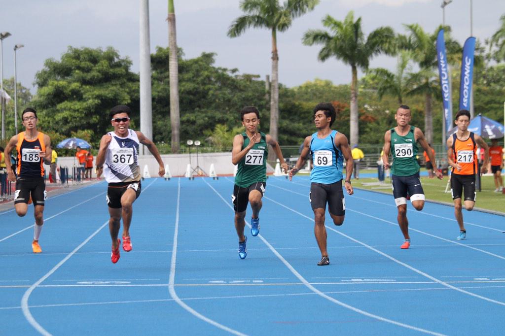 sporeathletics's tweet photo. IVP
SMU Gary Yeo #367 wins men 100m
10.78s 1.0m/s
#ivp #ivp2015 http://t.co/CEgfvX5qbK