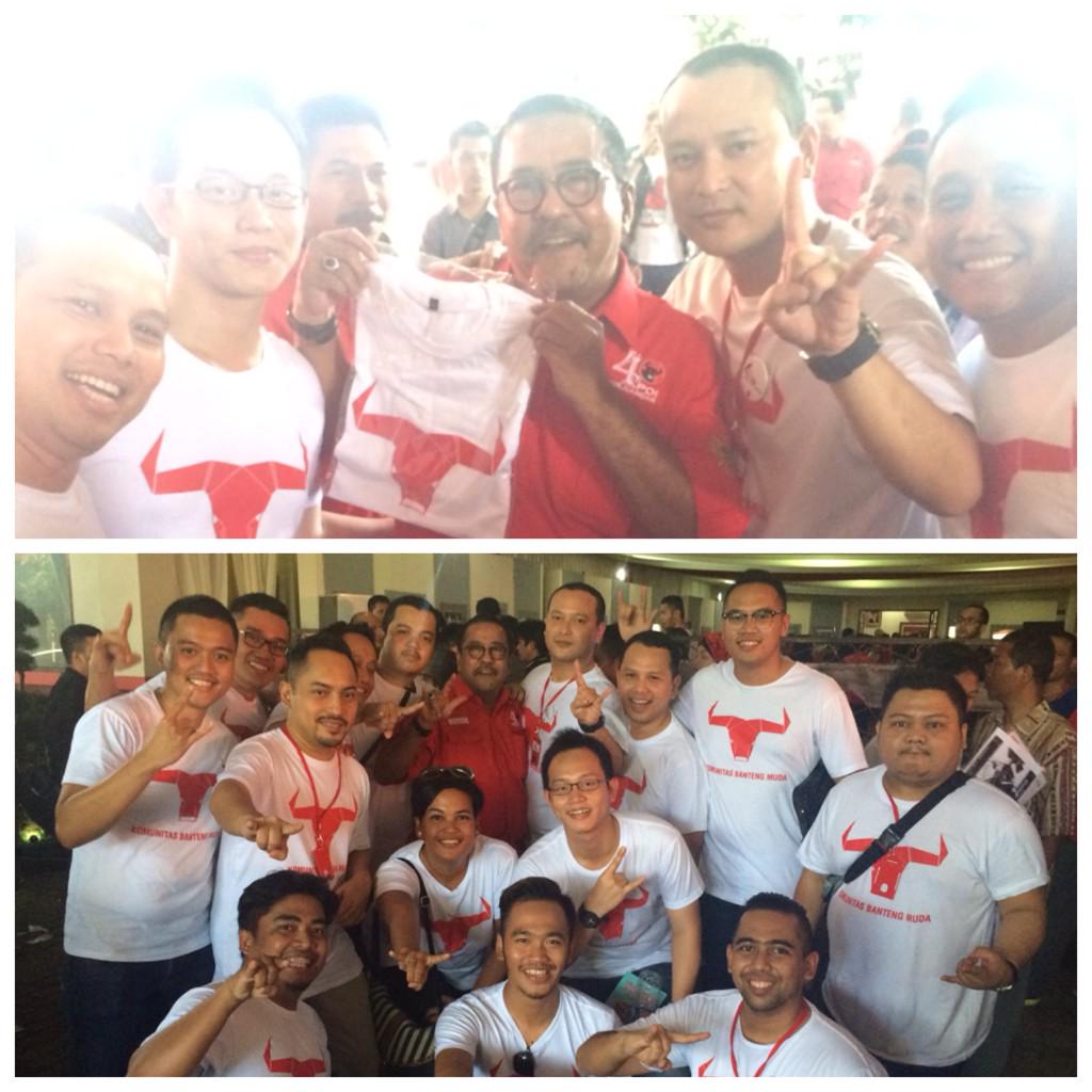 Penyerahan baju #KBM kpd si Doel alias Bpk Rano Karno Plt Gub Banten &amp; selfie bersama