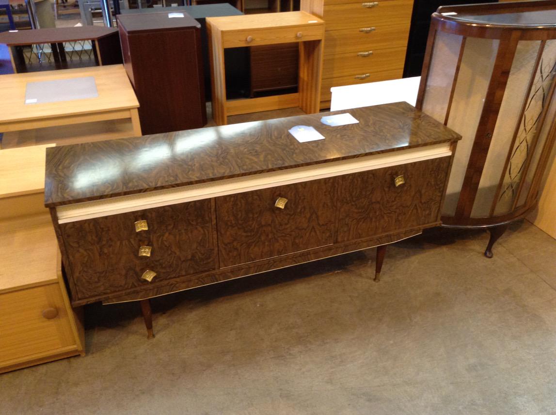 IFSeden's tweet photo. New sideboard #ifseden #forsale http://t.co/HPHGcMAmQF