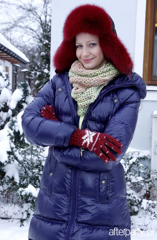 #actress @MalgorzataKożuchowska #rodzinka.pl @GenaCompany red hat #movies #furhats #furnow #accessoires #winter