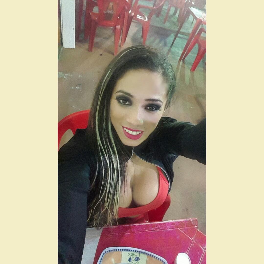 famosParaguay's tweet photo. #buenasTetas @TrinidadVanne @EsSexoDuro @Sexy_BlTCH @soycaliente2014 @ardiente693 @py_modelos http://t.co/no8F9DKyAf