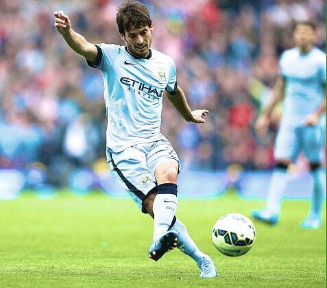 Happy Birthday David Silva! Quite possibly the best player City have had in their ranks. 