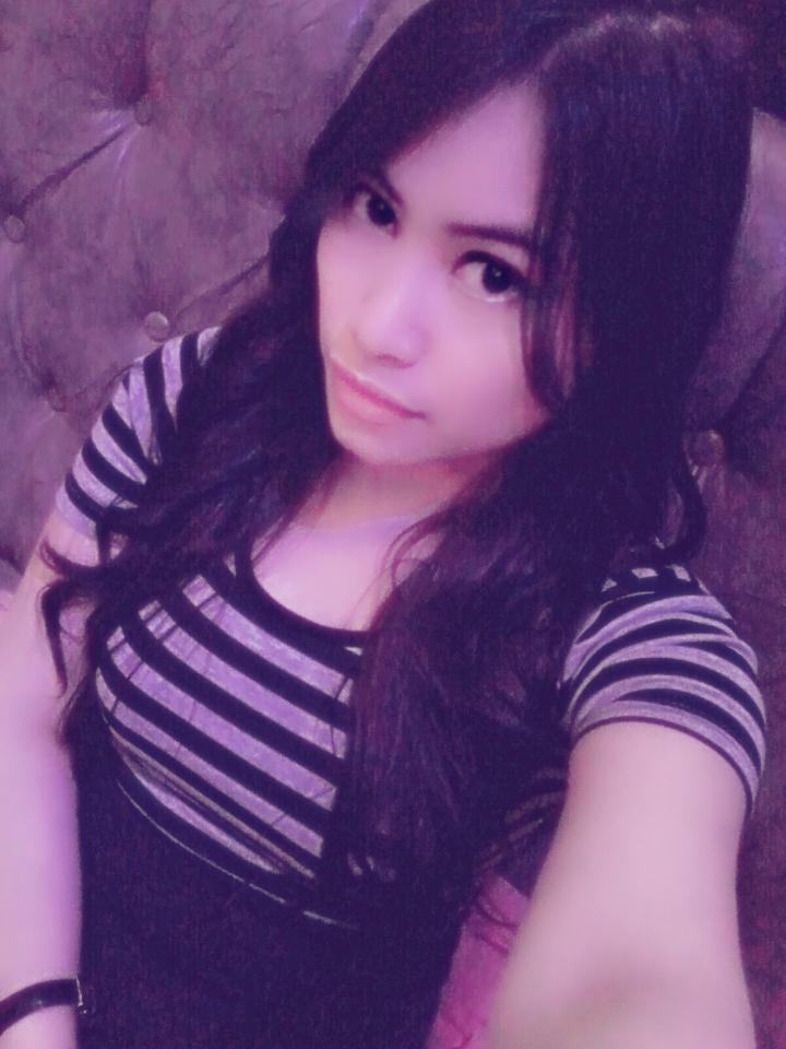 flora queen tweet media