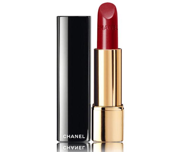 harpersbazaarES's tweet photo. Las cinco barras de labios más vendidas en 2014 http://t.co/IWah73out5 http://t.co/BewTbvBftC