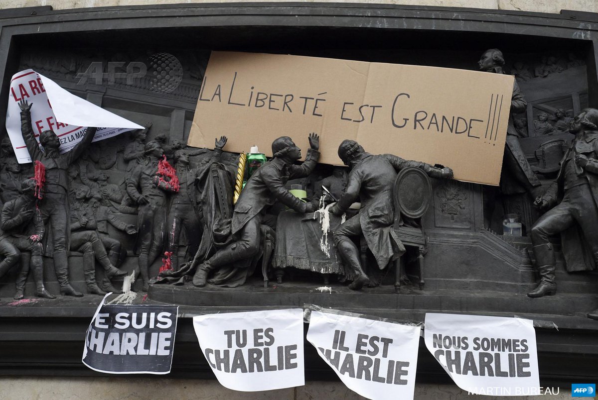 #JeSuisCharlie Place de la République à Paris  par <a href="/MartinBureau1/">Martin Bureau</a> #AFP