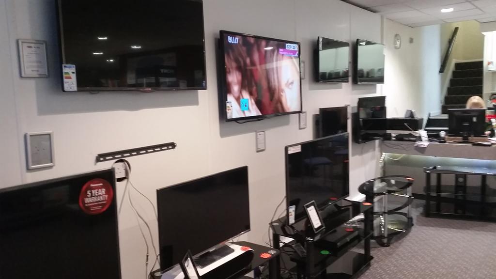 OlwynFox's tweet photo. And not forgetting our TV wall! We deliver for free and install for free on every White Goods Item and all TVs! http://t.co/ovnjhZP5Ps