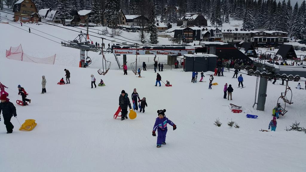 Dragan_Maca's tweet photo. #Marinkovići
#Termag
#Jahorina
#Zdravlje
#Ljepota
#Sreća
#Blagostanje
#TatiniPonosi http://t.co/DIbD520voR