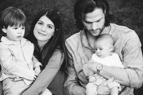 Happy birthday Genevieve Padalecki!!!!!!! And congratulations for this beauty family who you have!!!!!! 