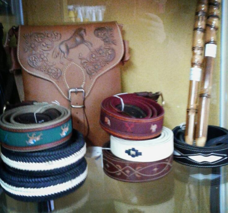 alguerrero10's tweet photo. has visto ya nuestras ofertas en cinturones? @Inmainmitas @ANTGUEMOR @Huesca466 http://t.co/0Muf7rQG9r