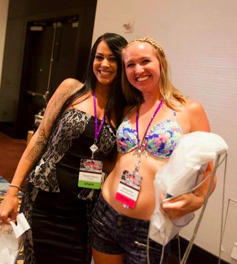 CamConOfficial's tweet photo. Someone looks excited about winning a new computer :) @PbBritBrit @StaceyHavoc #camcon2014 #industryday @modelcentro http://t.co/ukXciQhx7y