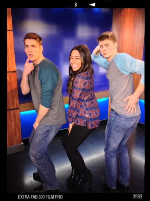 DeniseCabelloTV's tweet photo. @iAmSean_Luke Amazing performance on #SALiving...And we couldn't pass up the chance to take a #belfie 🙊 http://t.co/ZAvRGW8Wru